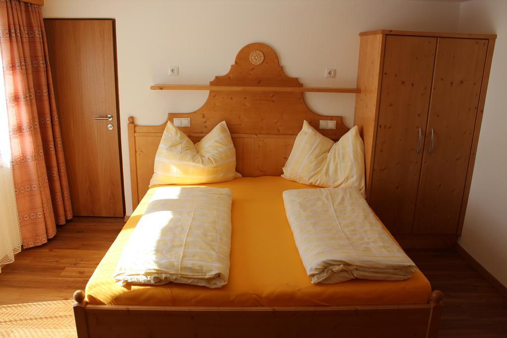 Ferienwohnung Haus Soldanella Vent Zimmer foto